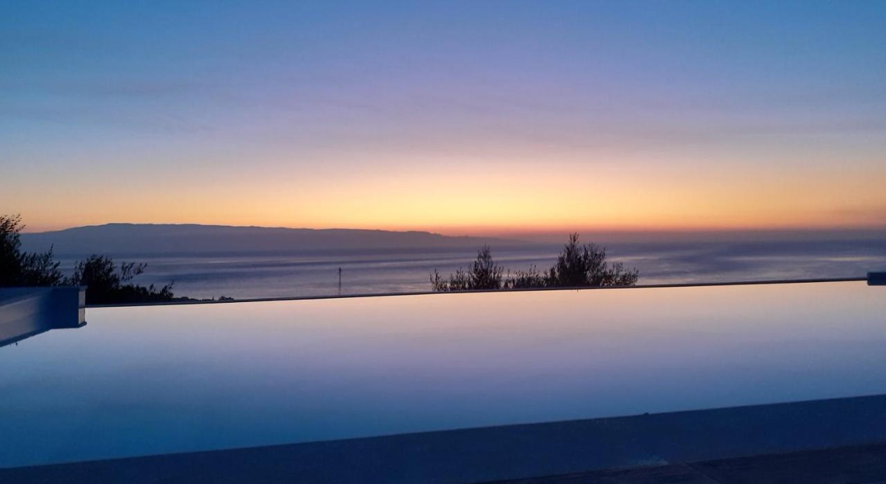 Villa Infinity ∞ Santa Teresa Di Riva Exterior foto